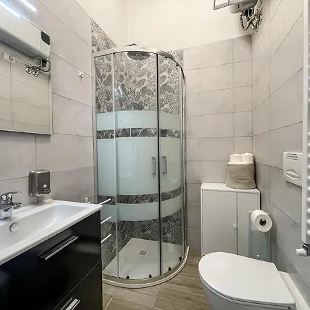 Mh Guest house